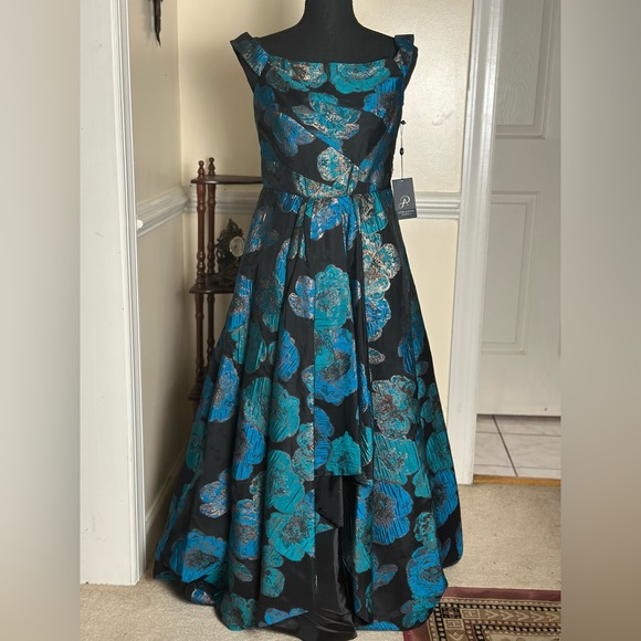 Adrianna Papell Draped Organza Jacquard Gown